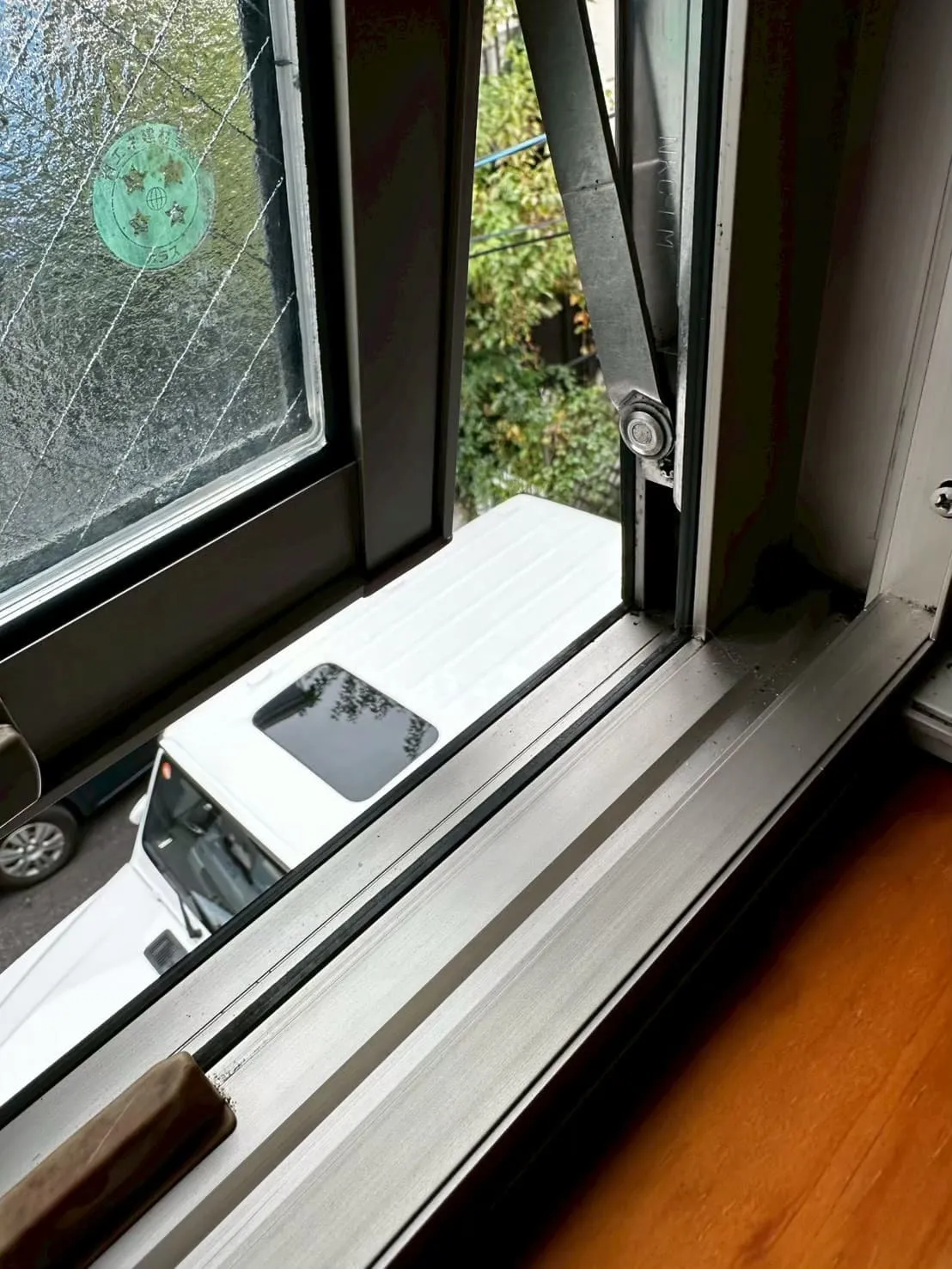 綺麗になった高窓の様子