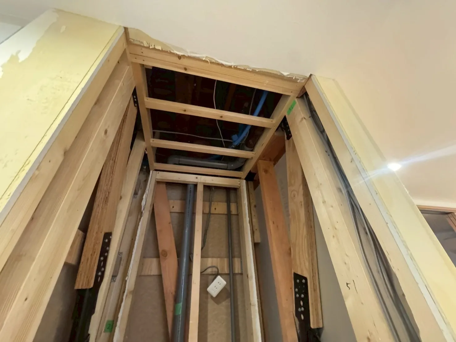 カビの原因を探る含水率検査